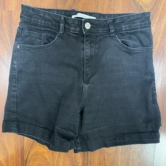 🖤 Zara High Rise Cuffed Denim Shorts - Picture 2 of 8